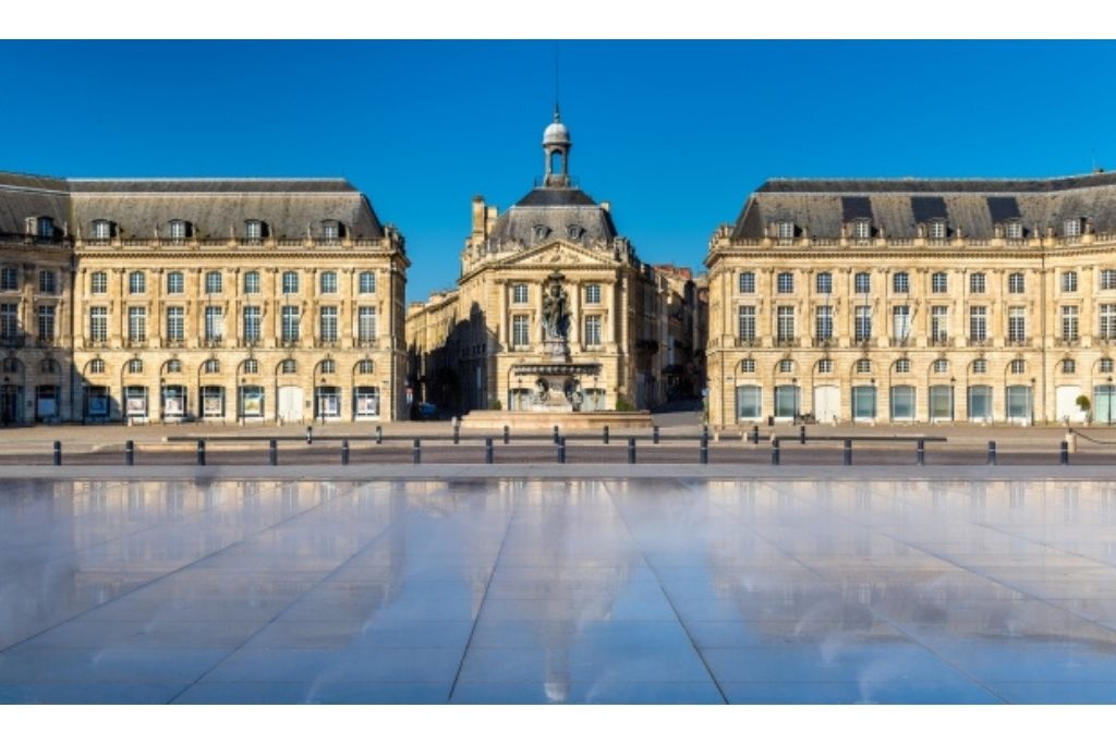 Vatel Bordeaux - International Business School - Hotel & Tourism Management.